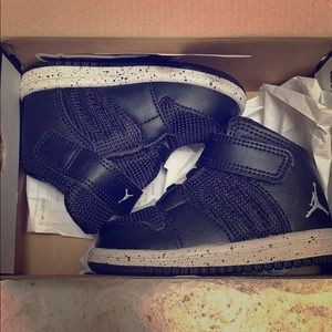 Jordan 1 Flight size 4